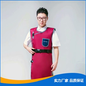 正穿鉛背心