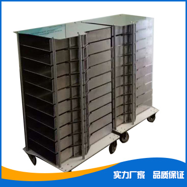 鉛衣柜